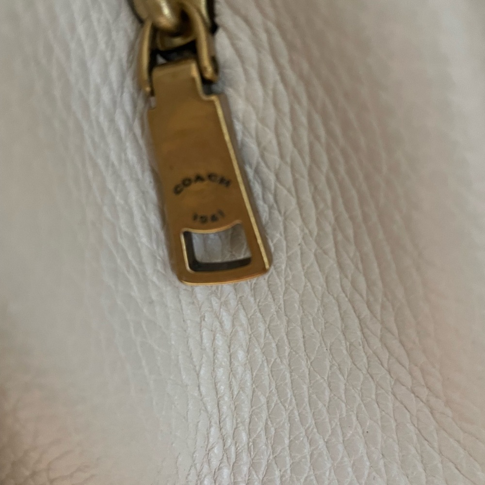 COPY - Coach Hobo Harmony - Picture 9 of 12